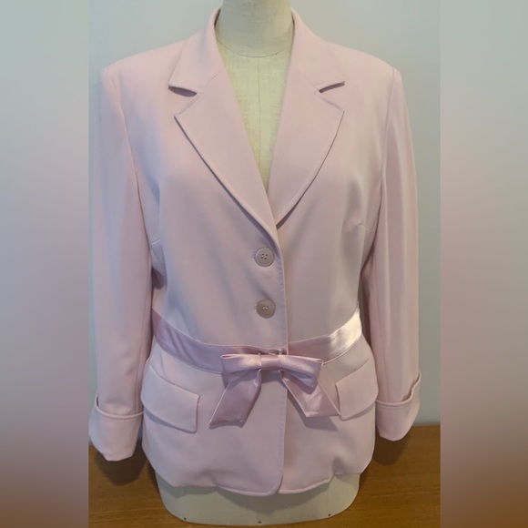BIANCA NYGÅRD pink jacket, fully lined, satin ribbon waist, bow & French cuffs. - Picture 1 of 10
